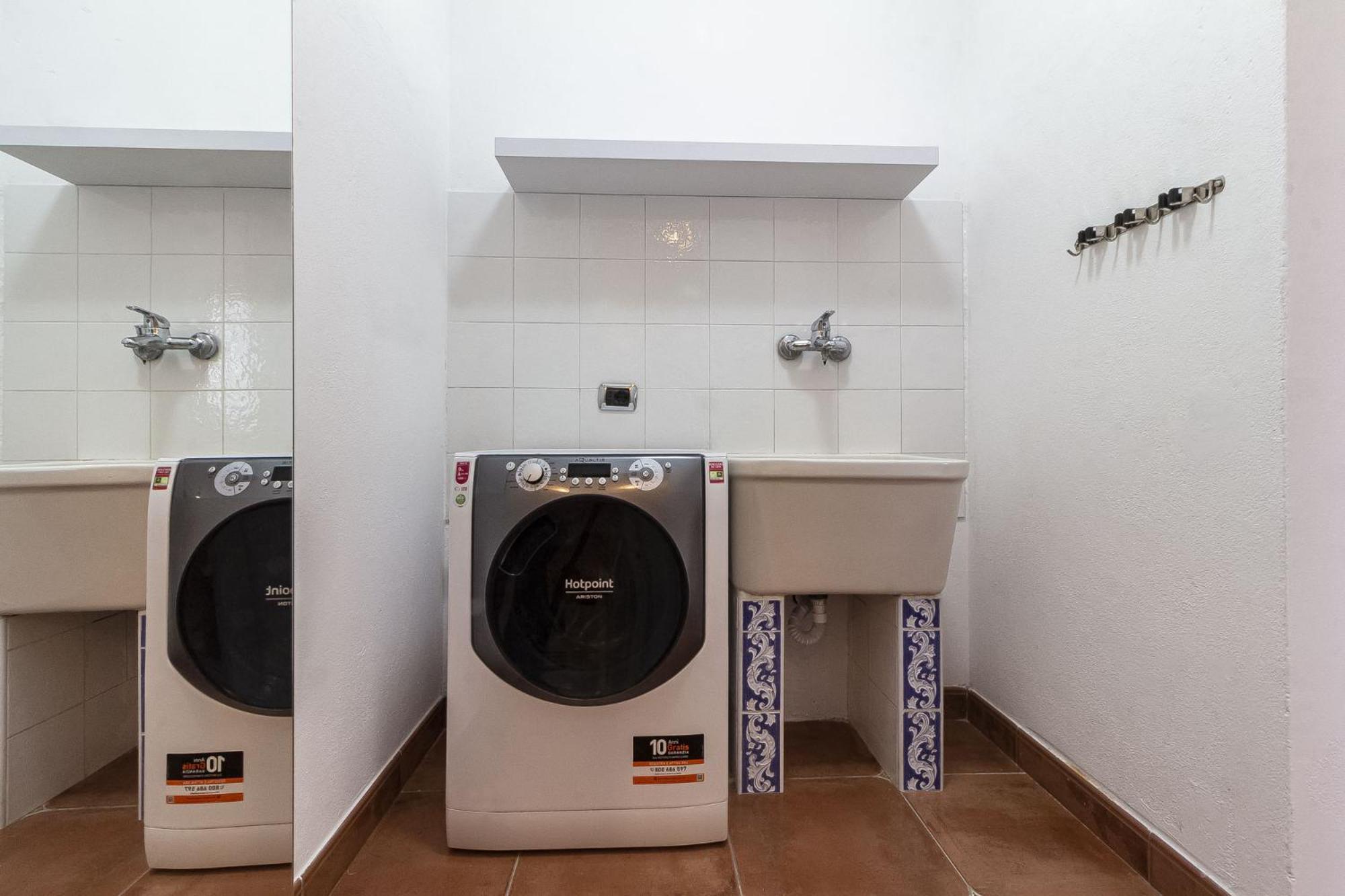 סאסארי Exclusive Roth Apartments מראה חיצוני תמונה