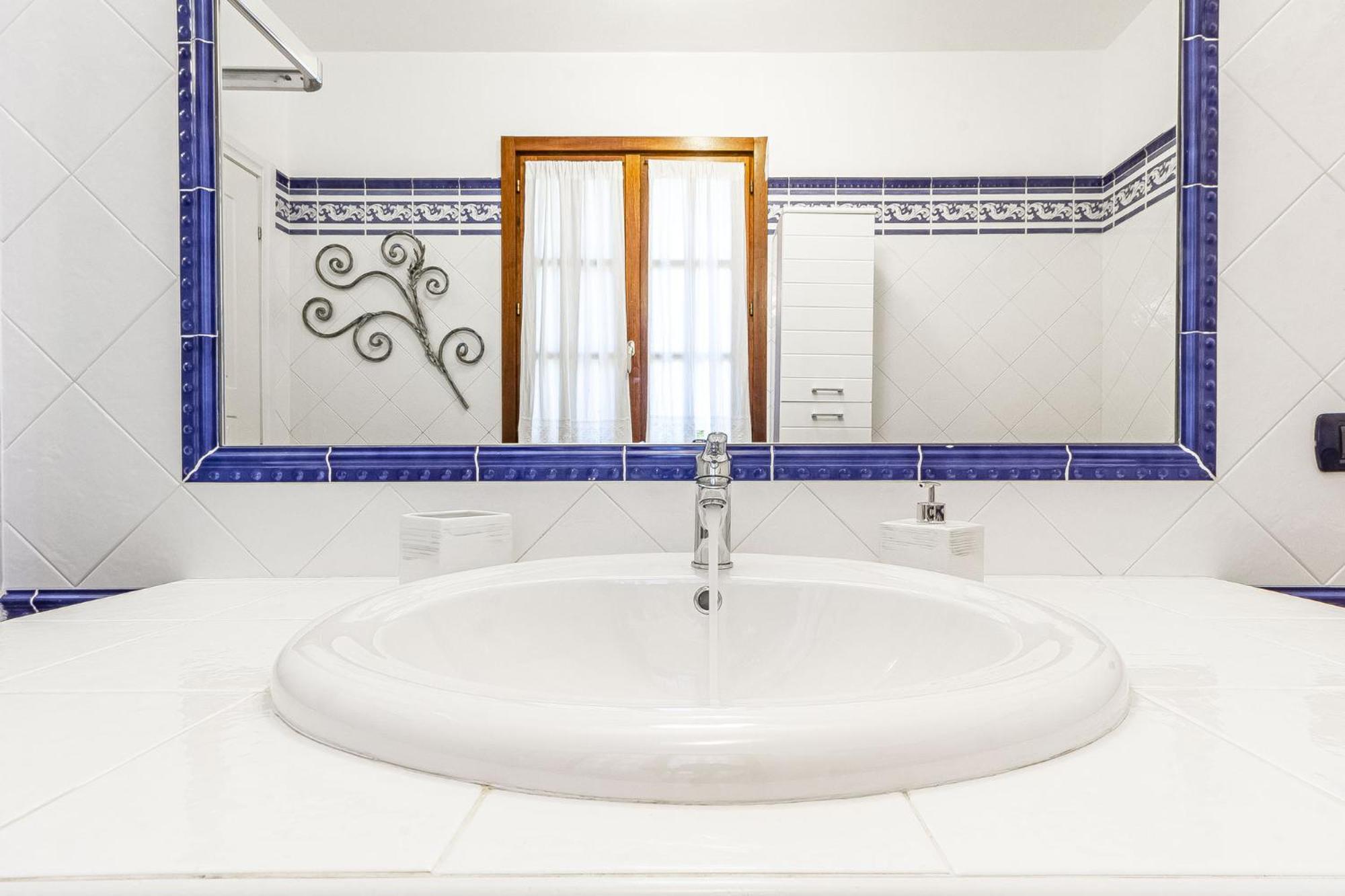 סאסארי Exclusive Roth Apartments מראה חיצוני תמונה