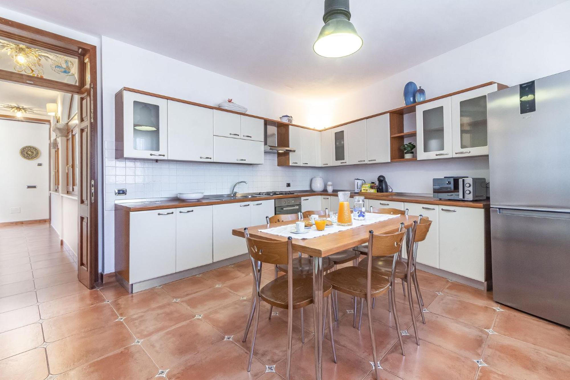 סאסארי Exclusive Roth Apartments מראה חיצוני תמונה
