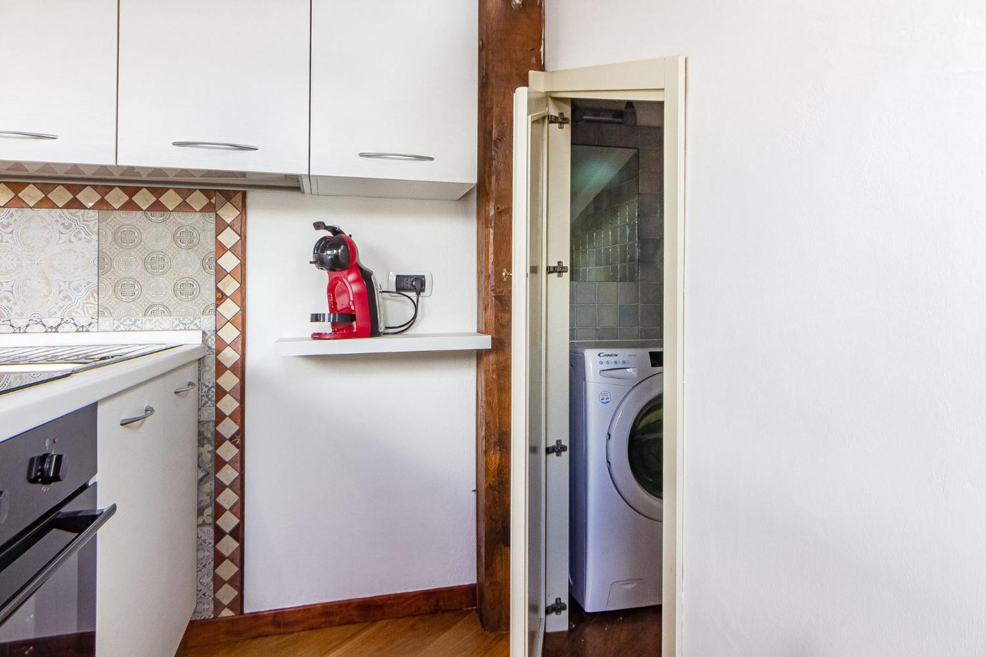 סאסארי Exclusive Roth Apartments מראה חיצוני תמונה