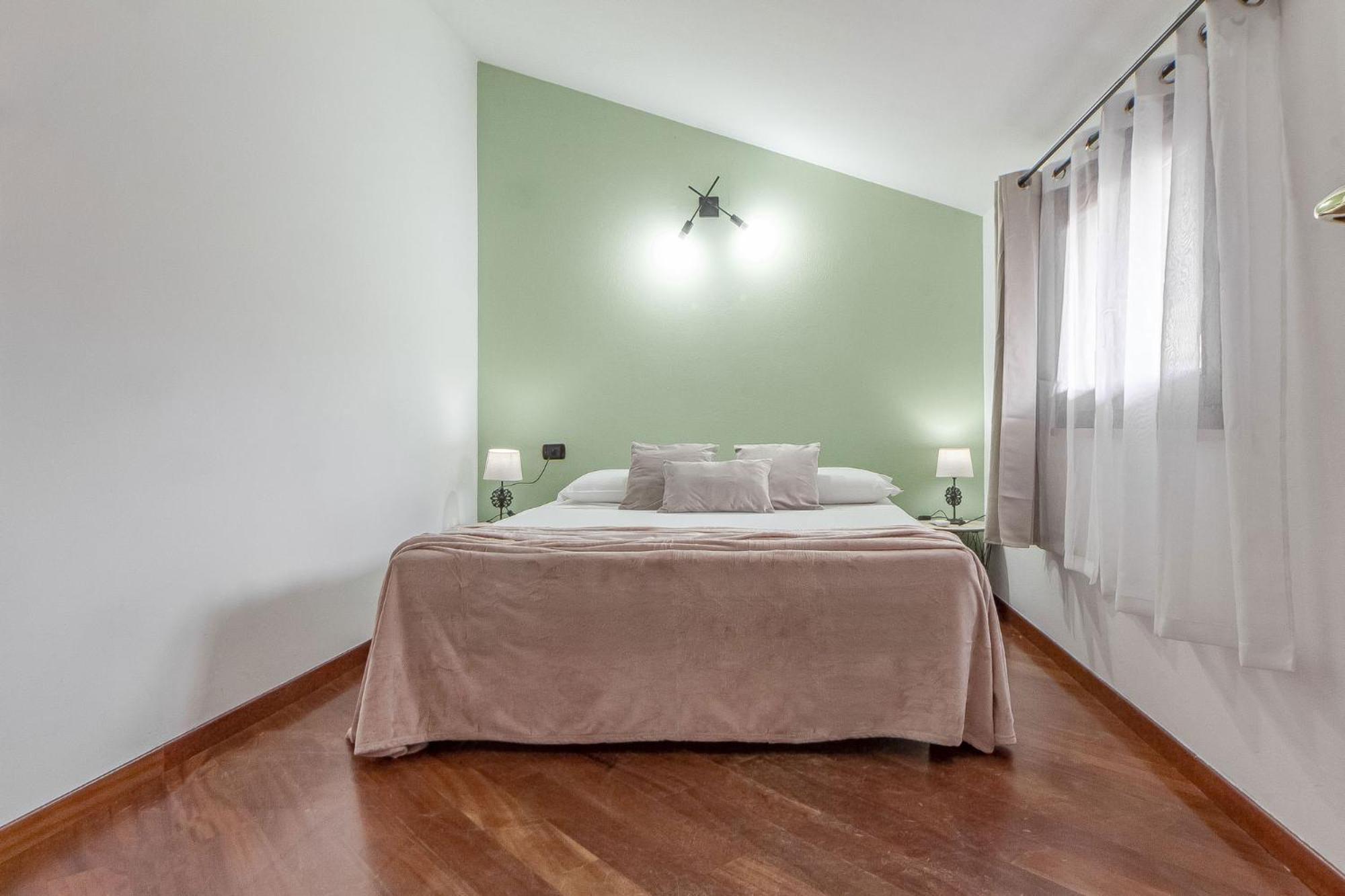 סאסארי Exclusive Roth Apartments מראה חיצוני תמונה